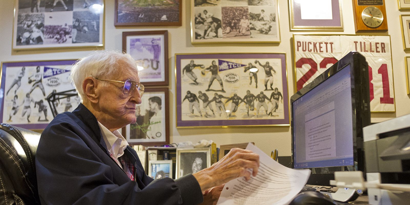 At 88, renowned sportswriter Dan Jenkins, in his Fort Worth home office, has no plans to retire – ever. Photo by Mark Graham